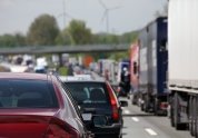 Korki i utrudnienia na drogach kosztowały kierowców 3,6 mld zł w 2014 r.